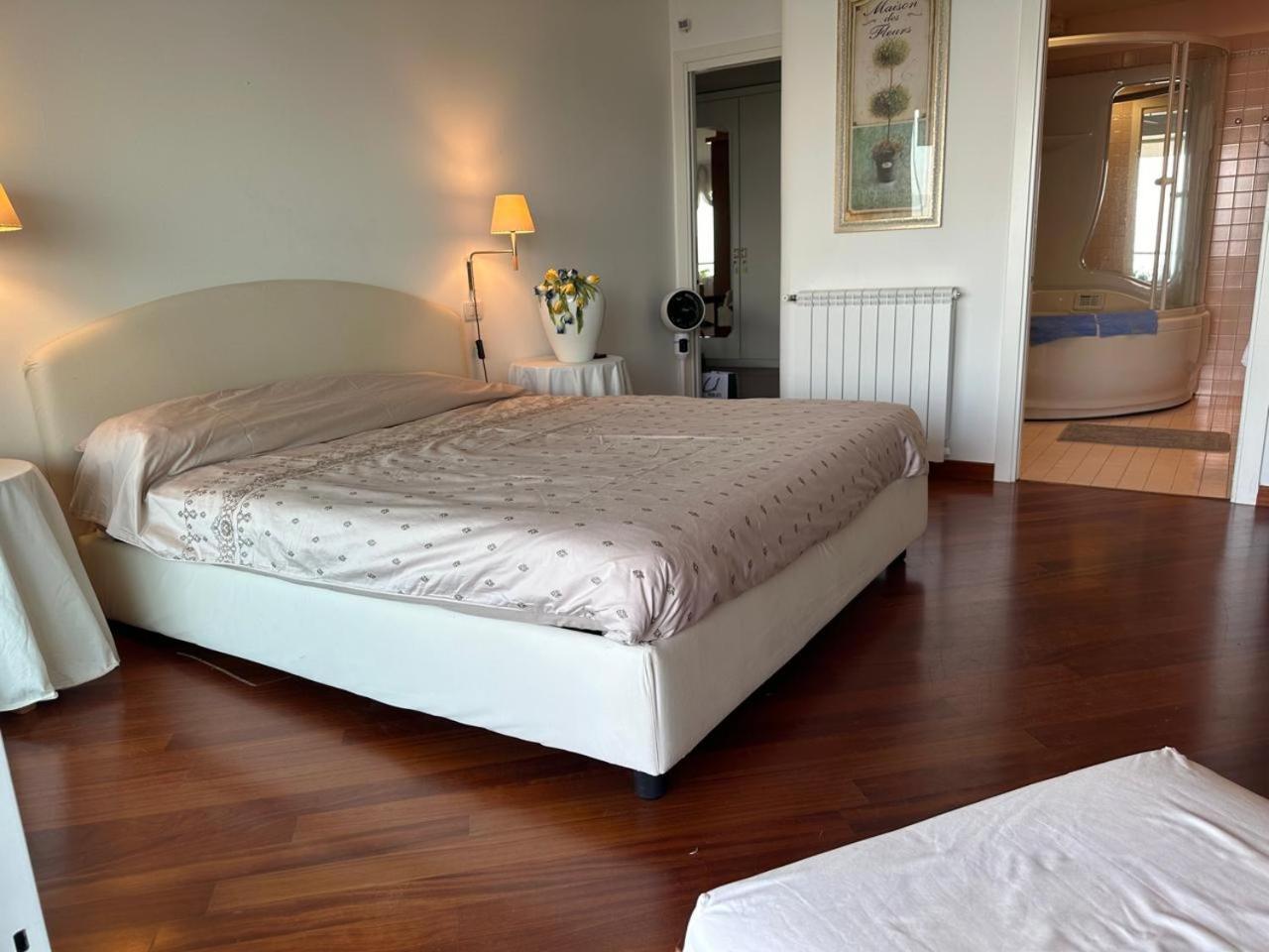 Sana Luxury Apartment Stresa Exterior foto
